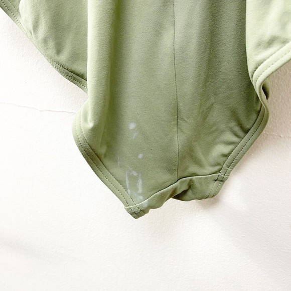 Michael Kors One piece bathing suit Green with ruffle Size 10 V-neck No padding - Picture 3 of 4